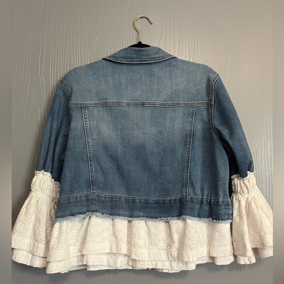 Pretty Crown & Ivy lace Jean jacket size large. - Picture 2 of 4